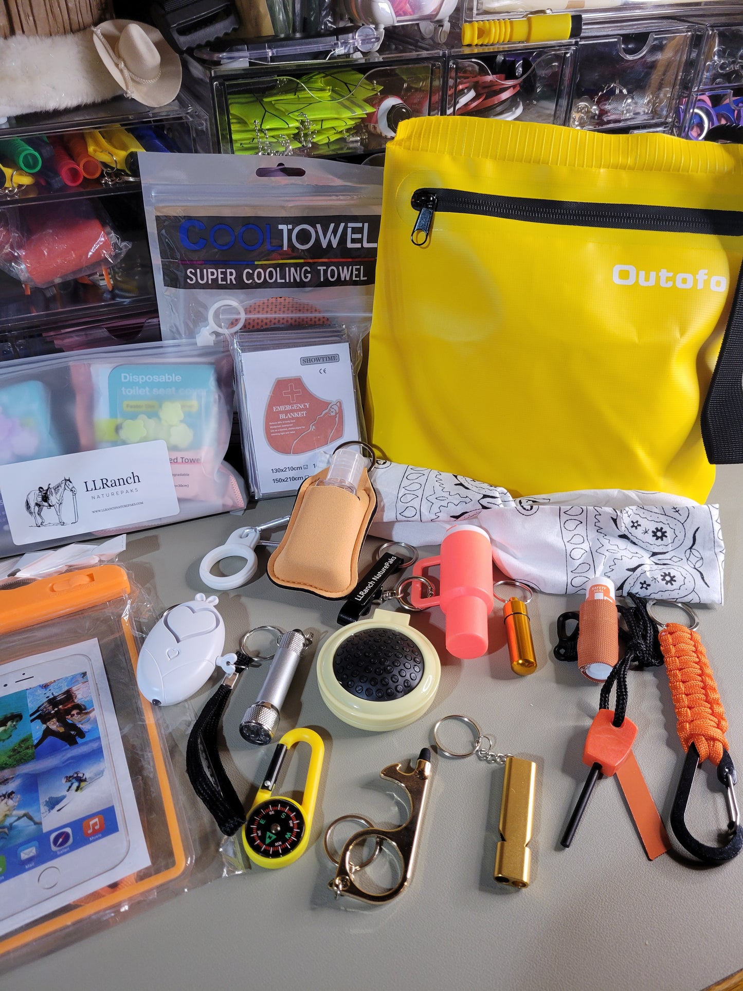 Sunshine Makes Me Happy Bundle incl Toiletry Pack