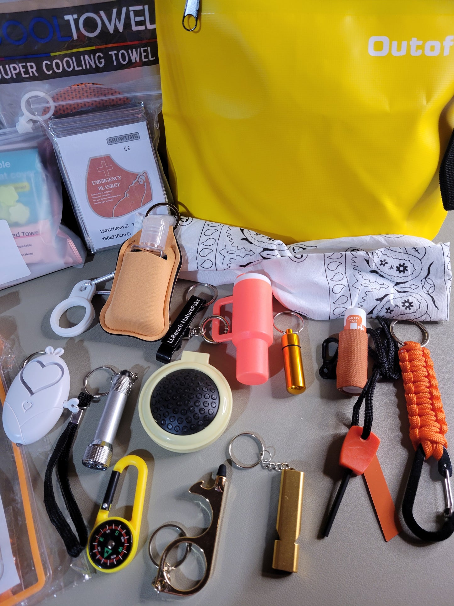 Sunshine Makes Me Happy Bundle incl Toiletry Pack